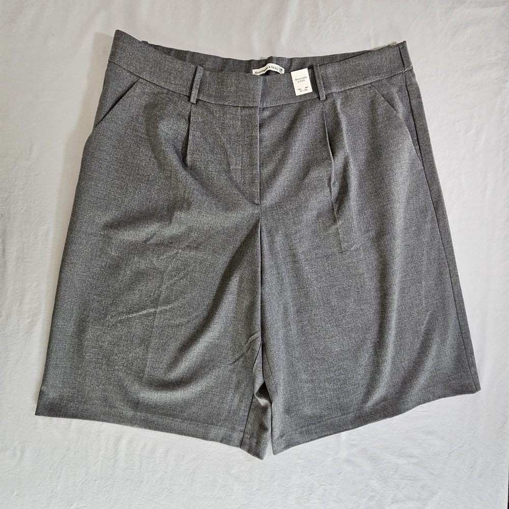 Abercrombie & Fitch Pleated Knee Length Trouser Women 34/18 Gray